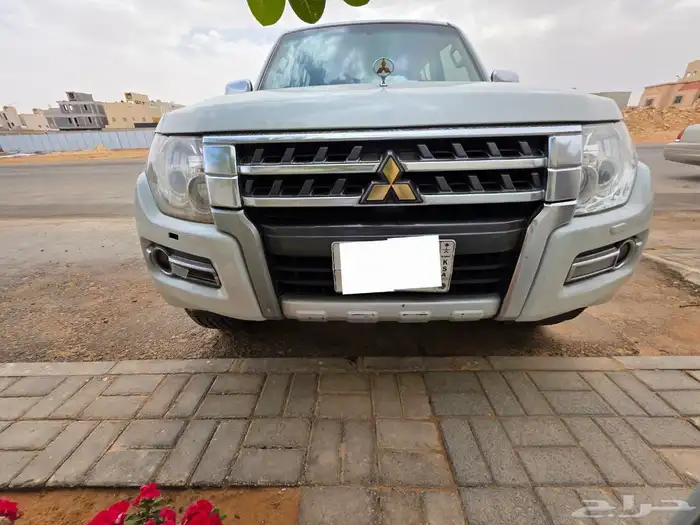 باجيرو 2016 العلامة الذهبية محرك 3800 0