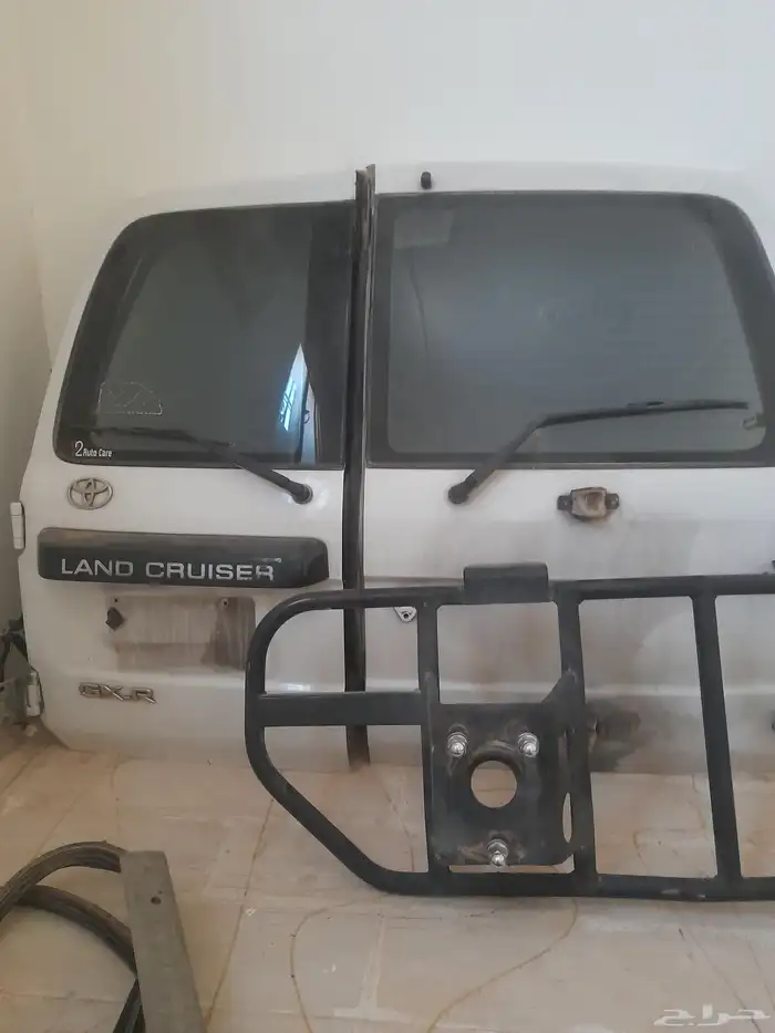 للبيع بيبان جيب تايوتا 1