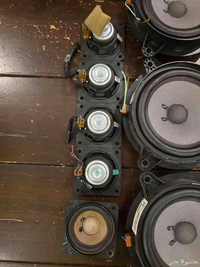 سماعات BOSE اصلية حق انفينيتي وتركب على أي سيارة مع تعديل 5