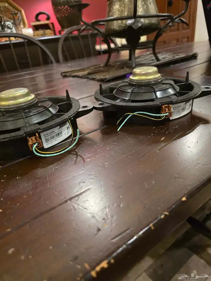 سماعات BOSE اصلية حق انفينيتي وتركب على أي سيارة مع تعديل 8