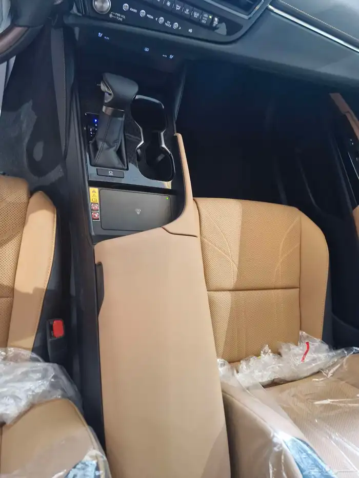 لكزس ES 350 cc 32