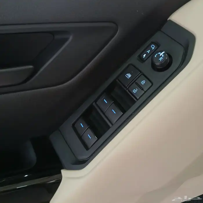 تويوتا GXR 2024 بنزين L3 عبداللطيف جميل 17