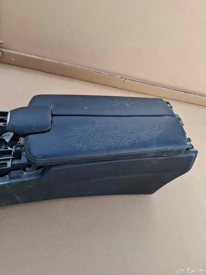 قطع مرسيدس E 28