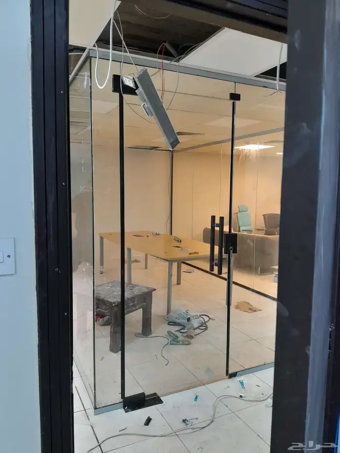 موسسة شطف الخليج لجميع ازجاج اسكريت والمنيوم وجهات فك وتركيب 4