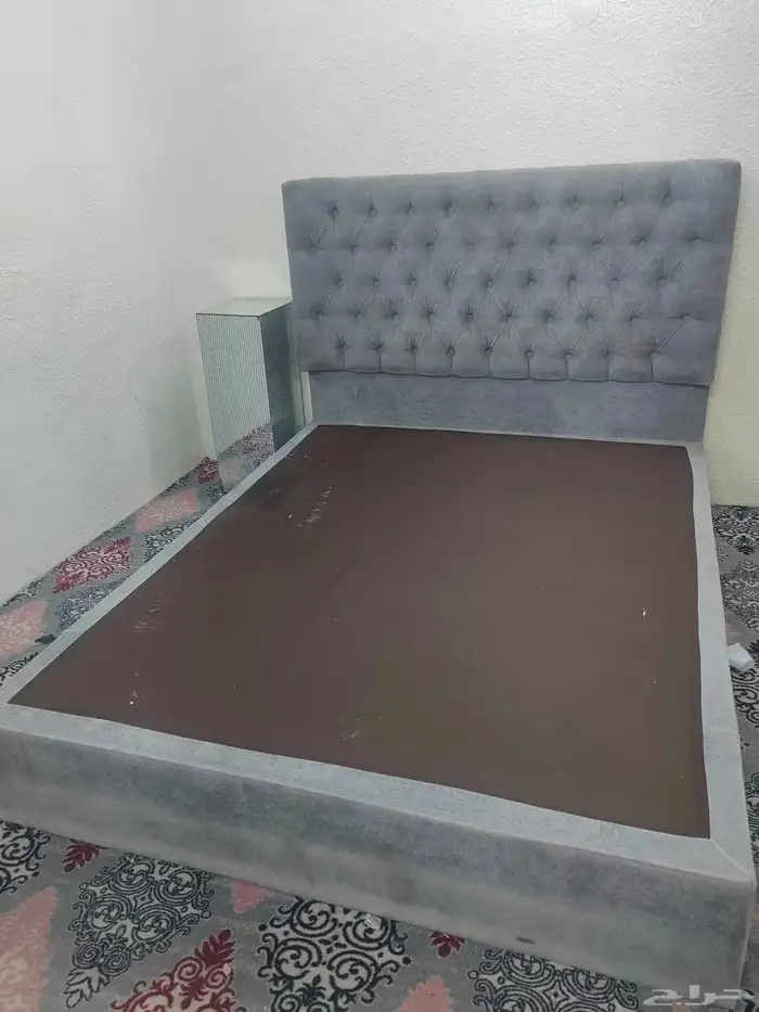 غرفة نوم نظيفه وسليمه على السوم 0