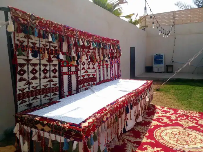 تاجير كراسي وطاولات 0