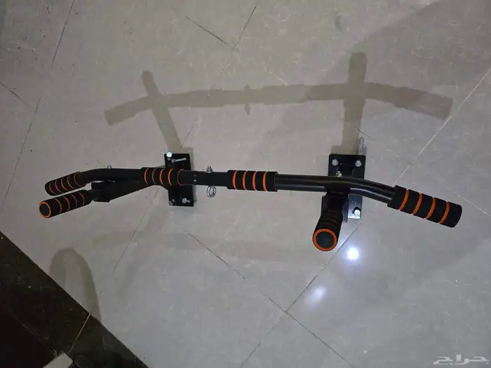 عقله جدارية pull up bar جديده لم تستخدم 0