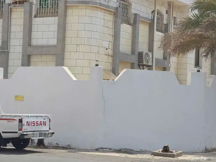 هدد في الفيصلية منطقة عمائر شمال عزيز مول 4
