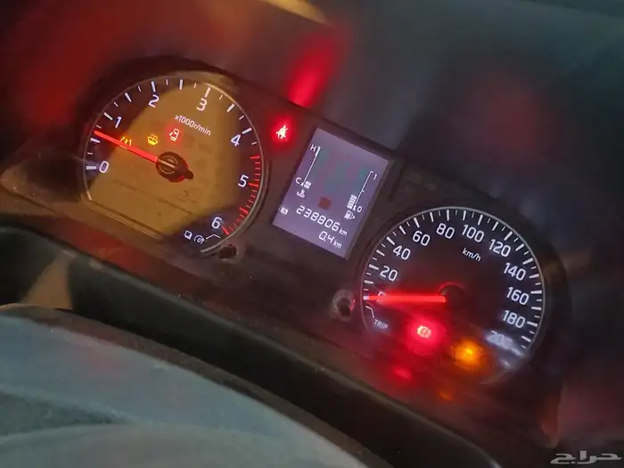 للبيع باص اورفان نيسان 2020 5