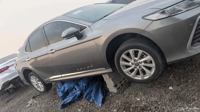 تويوتا كامري 2023 مصدوم قطع غيار 3