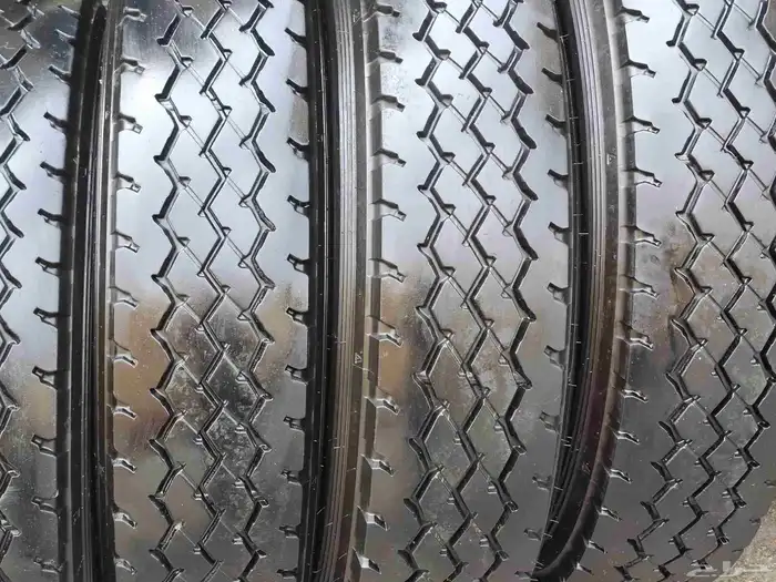 كفرات دنلوب وكاله شاص مقاس 225 95 16 2