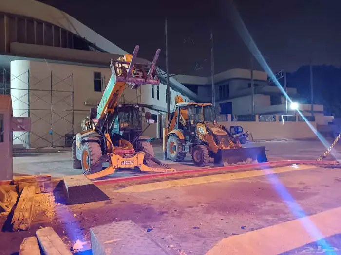 تأجير جميع انوع المعدات الثقيله جي سي بي بكلين بوبكات 4