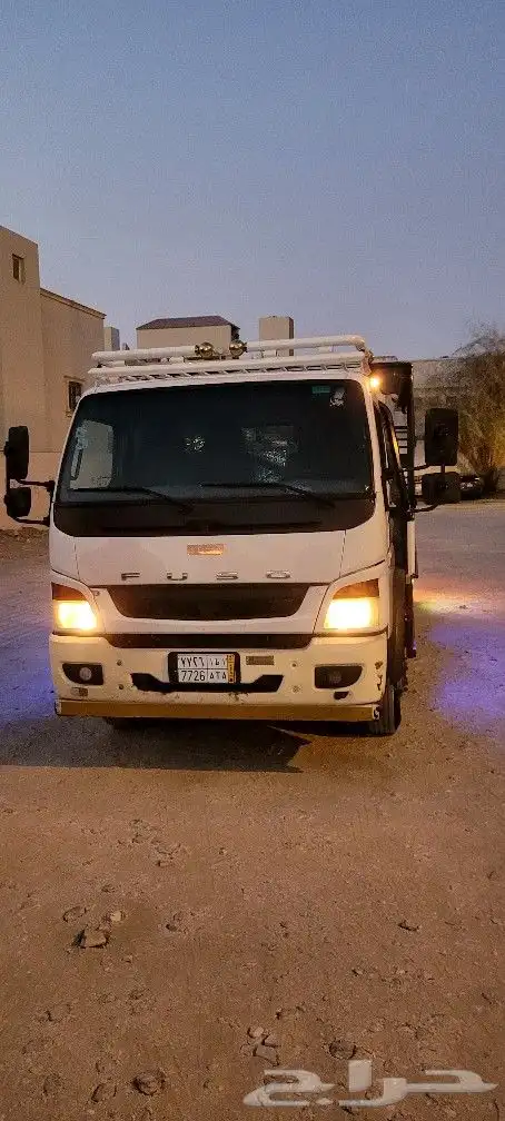 Mitsubishi Fuso 2017 9 tons New inspection new registration 5