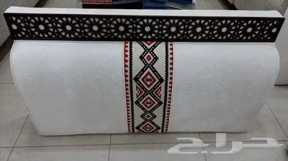 تجيد كنب ستائر مساند كبت كويس مجالس تفصيل 4