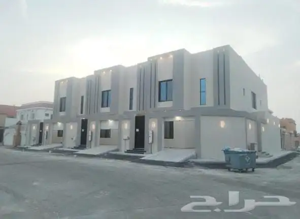 متوفر دبلكسات مفصولة للبيع في حي احد 71د 0