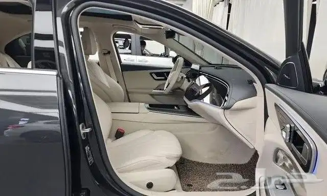 مرسيدس-بنز E300 2025 بثلاث شاشات استيراد من كوريا - العصيمي 7