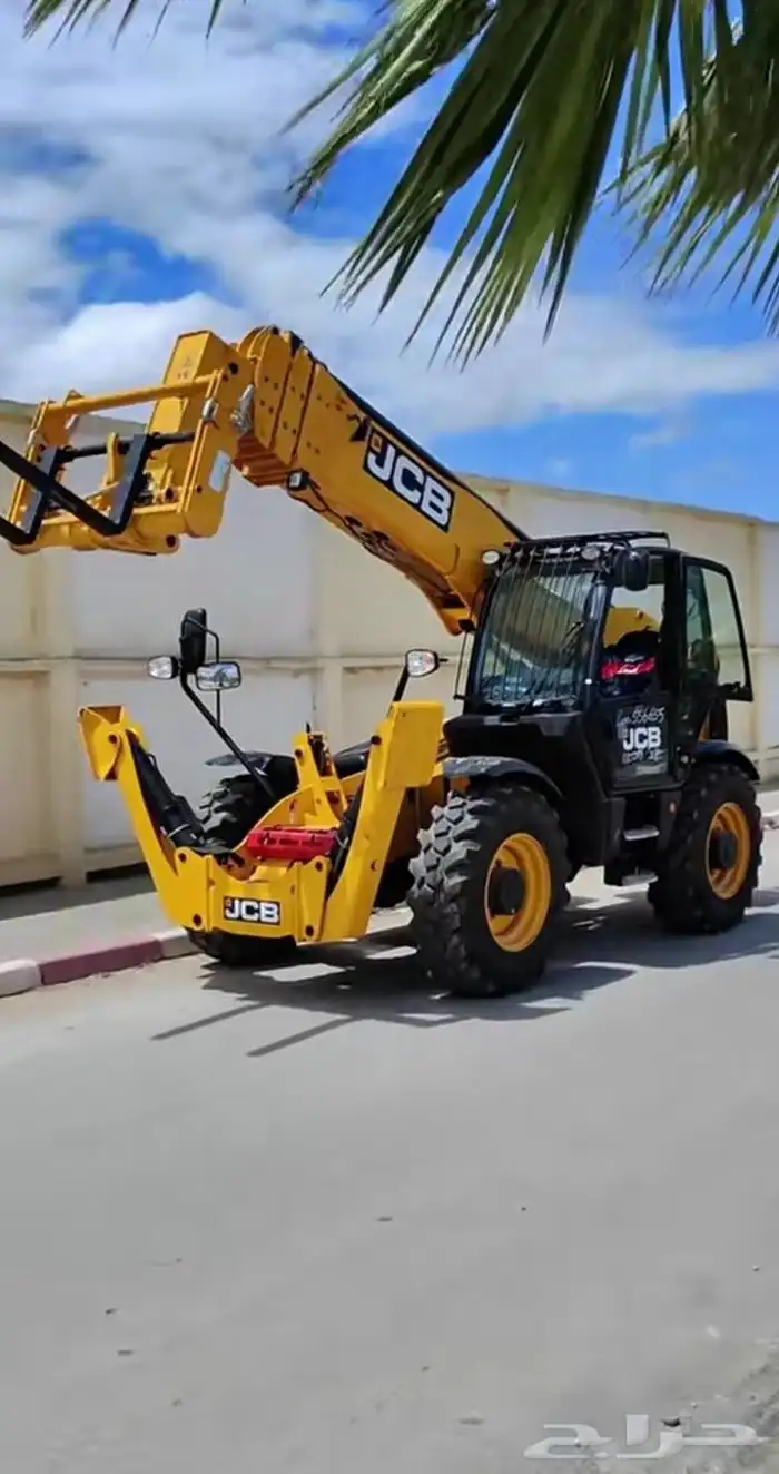 رافعه تلسكوبيه JCB لليجار الشهري واليومي 2
