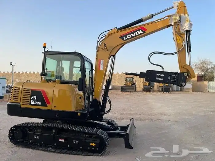 حفارات رافعات شوكية كرنات سطحات ترلات 6