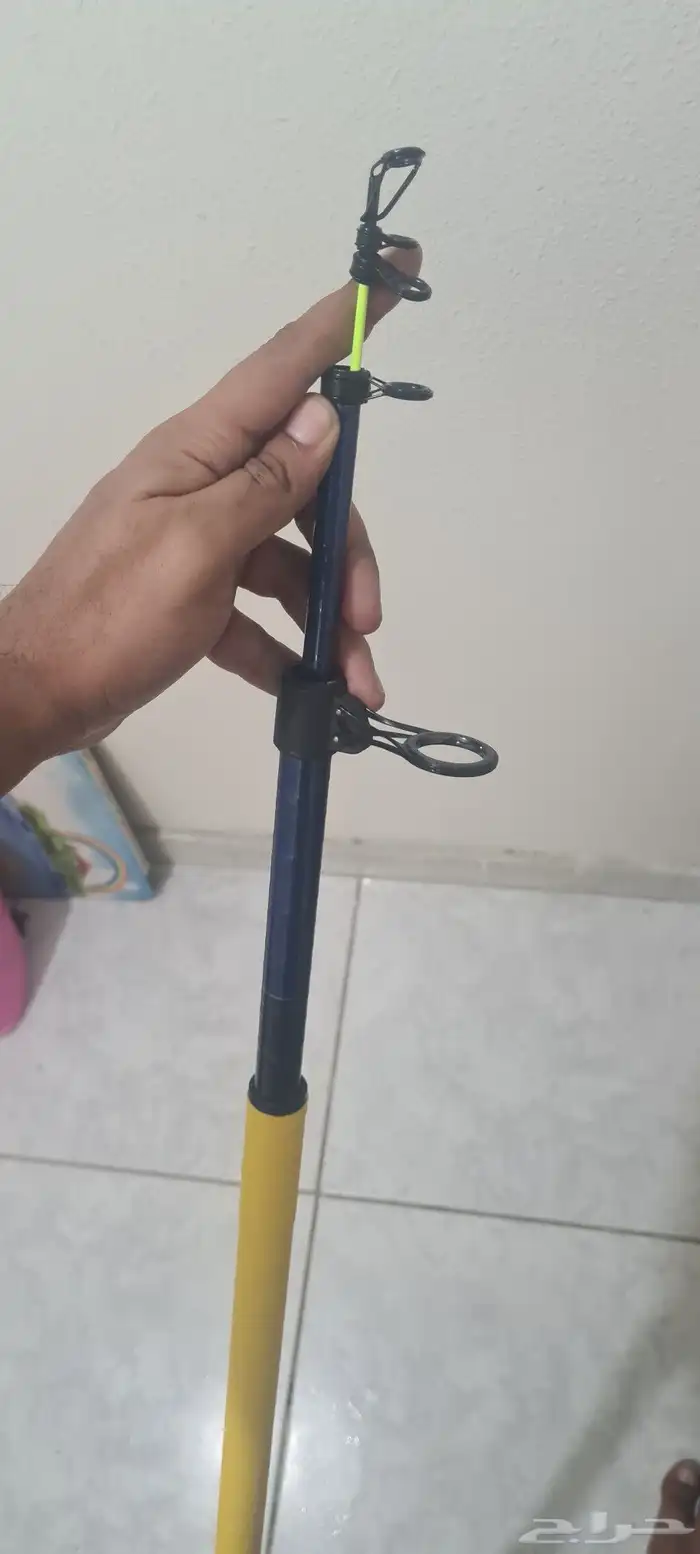 سنارة صيد وحافظة ثلج للبيع 2
