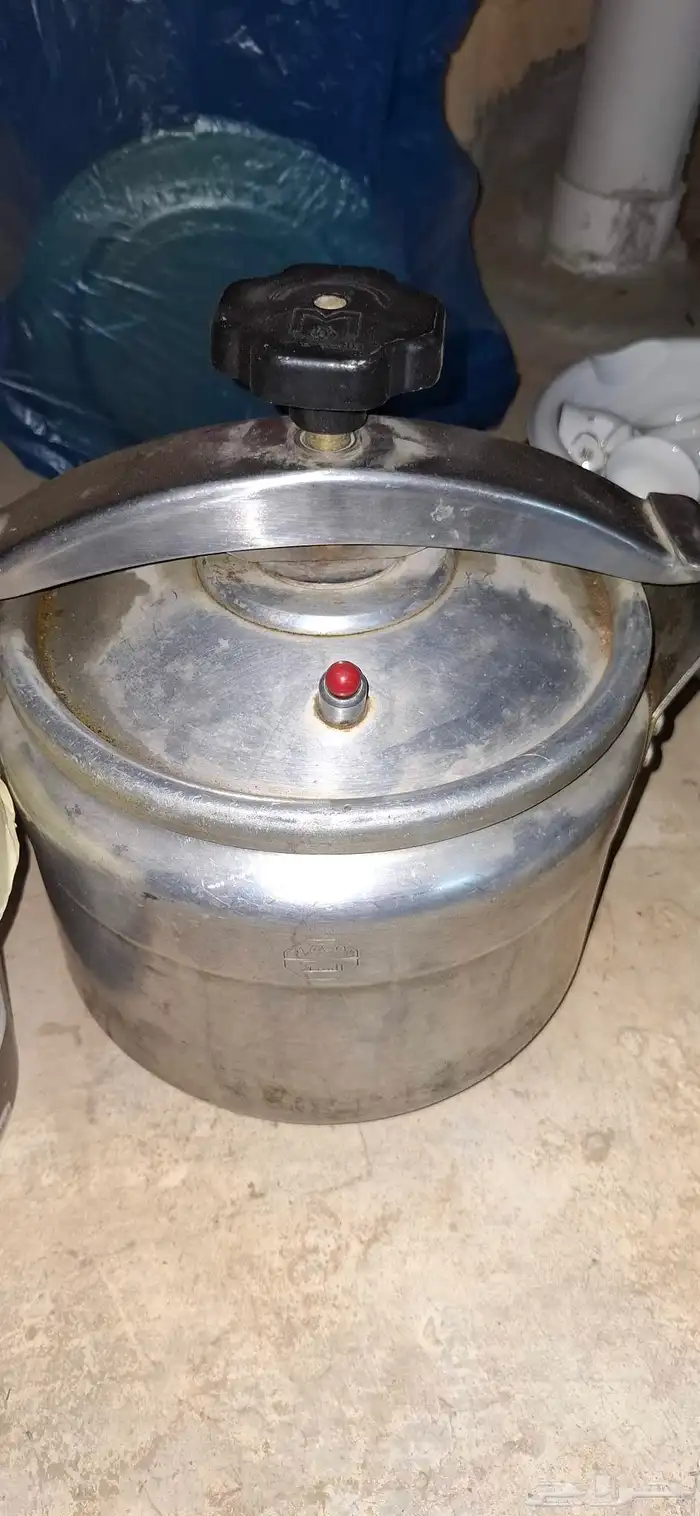 مجموعه مواعين فيها جديد ومستعمل 4