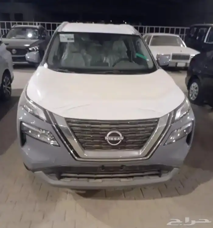 نيسان اكس تريل 5 و 7 مقاعد بدون دبل 4