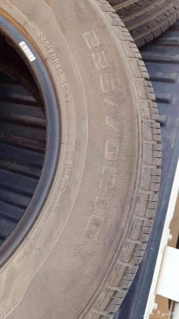 كفرات نفارا نضيفة 225 70 16 2