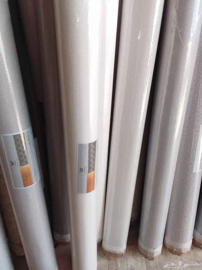 يوجد لدينا ورق الحائط 3