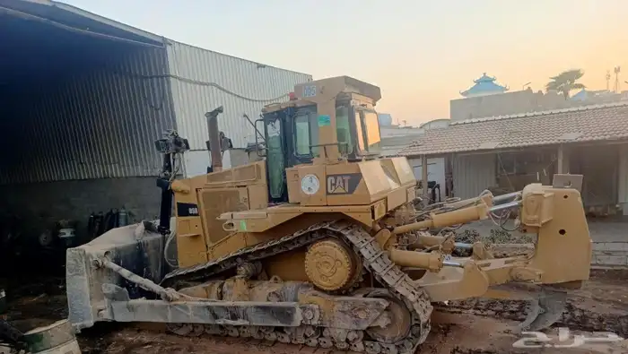 مطلوب 5 بلدوزات من نوع d10 0