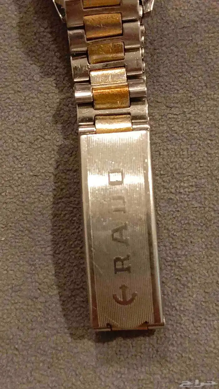 للبيع ساعة رادو نسائية 6