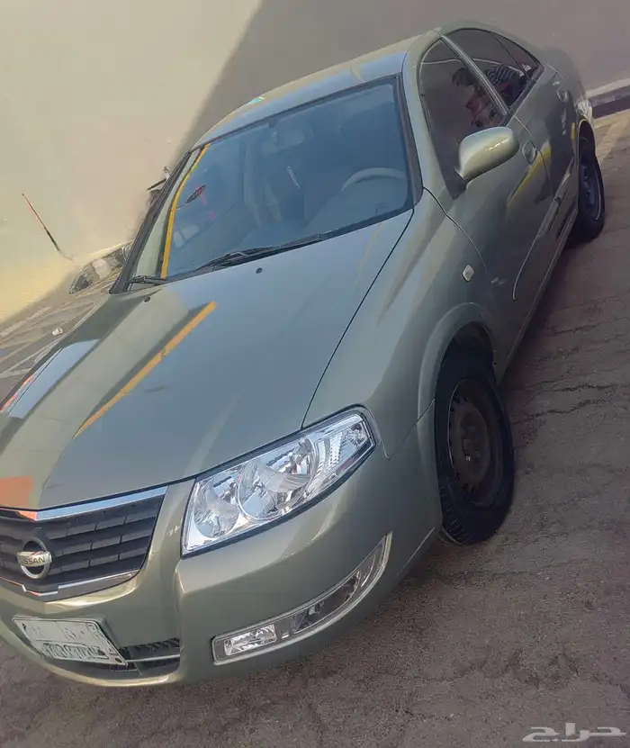 سيارة نيسان صني Nissan Sunny 2011 1