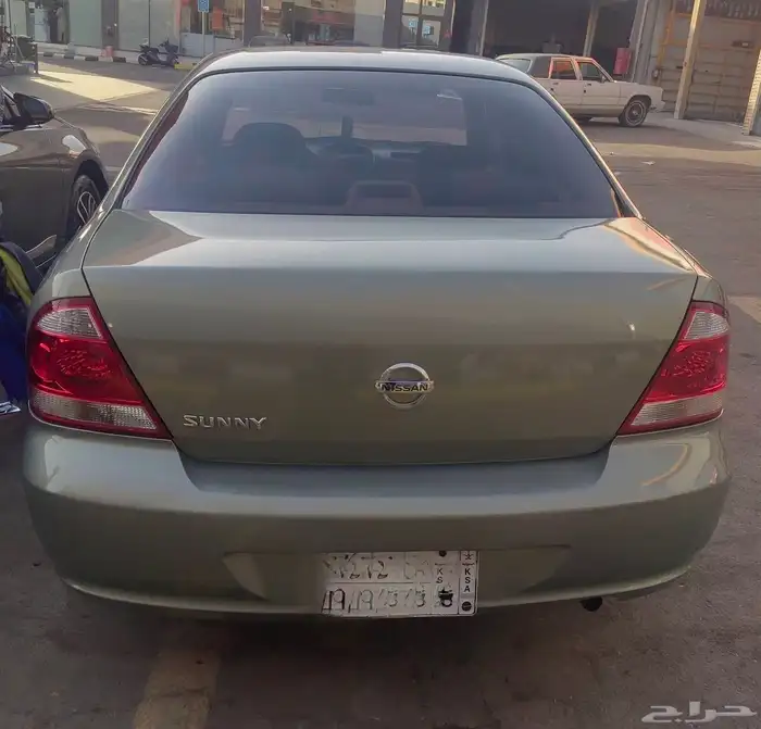 سيارة نيسان صني Nissan Sunny 2011 3