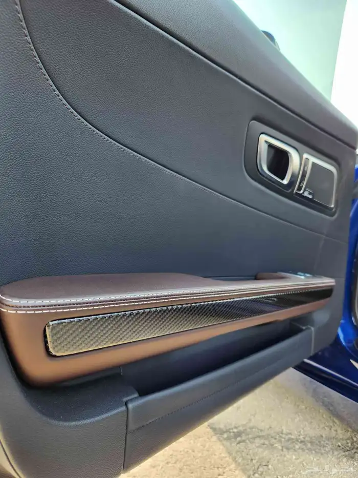 مرسيدس AMG GTS مخزن 25