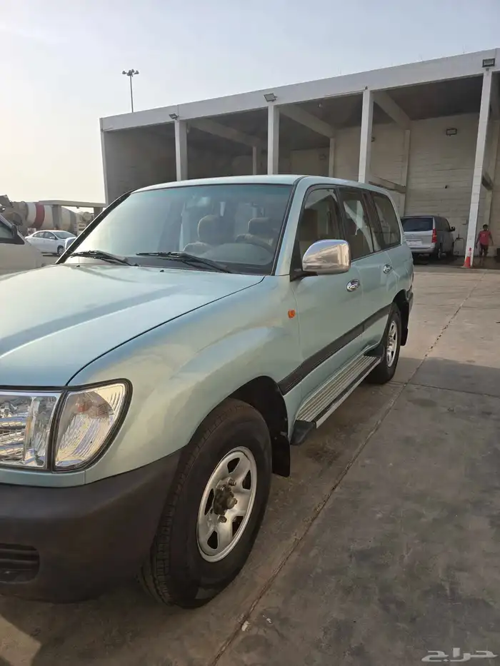 لاندكروزر 2001 50 عام 2