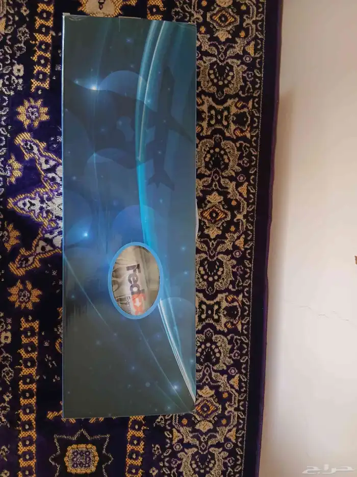 مجسم طائرة الشحن FedExمقاس 47سم مع حامل وعجلات 3