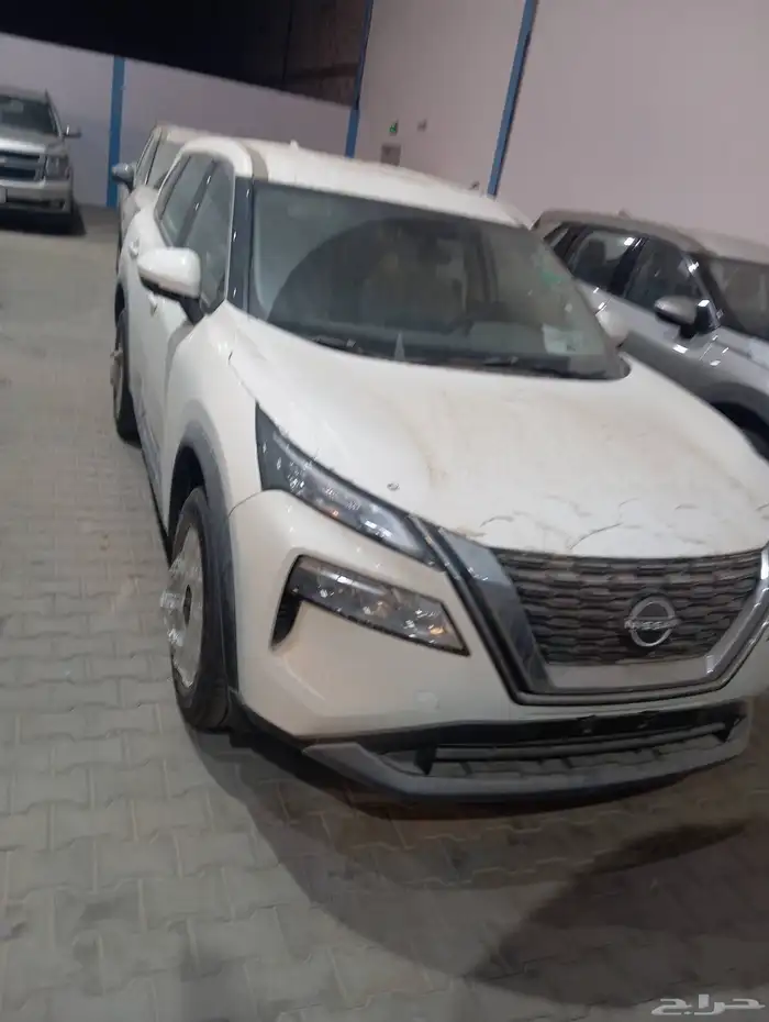 نيسان اكس تريل 5 و 7 مقاعد بدون دبل 1