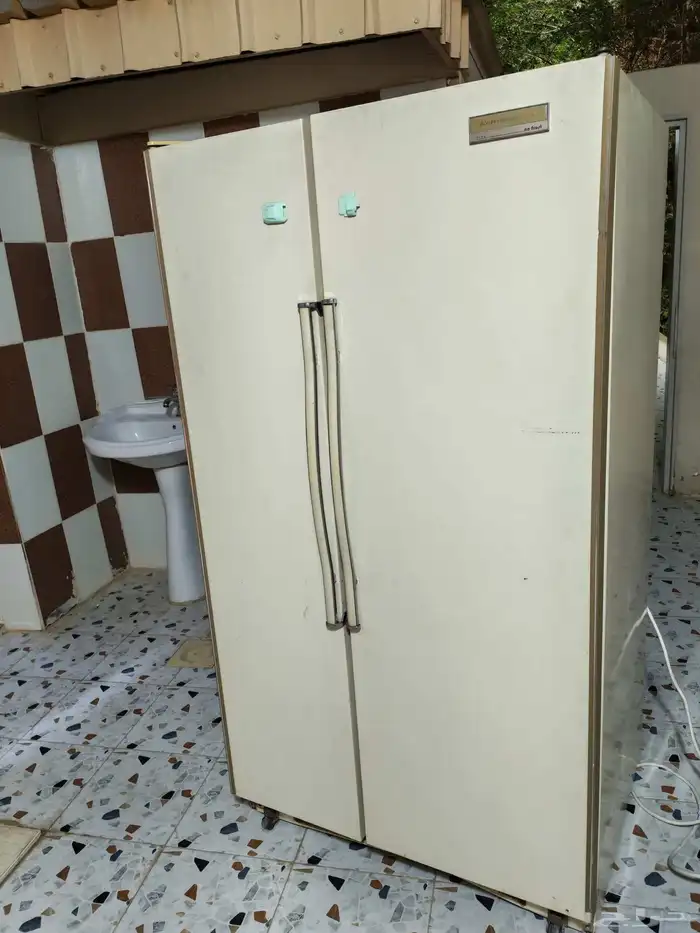 ثلاجه امريكية خط 110معها محول 1
