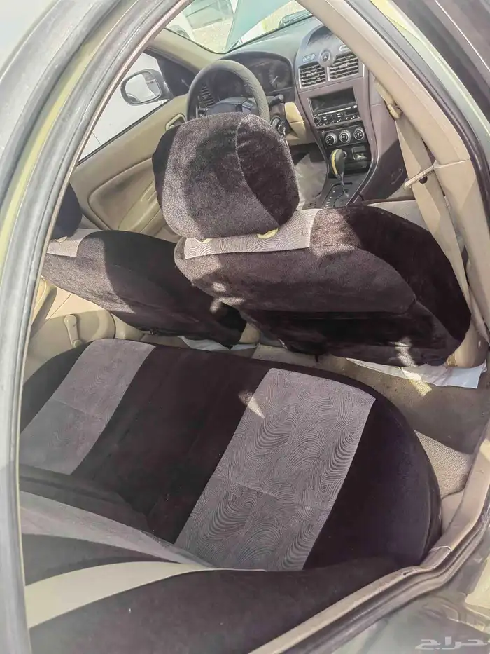 سيارة نيسان صني Nissan Sunny 2011 8