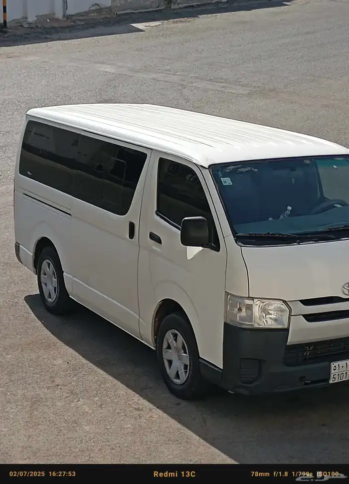 يتوفر لدينا باصات 15 راكب للإيجار اليومي والشهري مع السائق 0