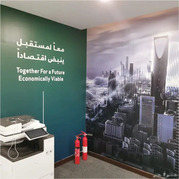 طباعه وتركيب استيكرات المعارض والواجهات 4