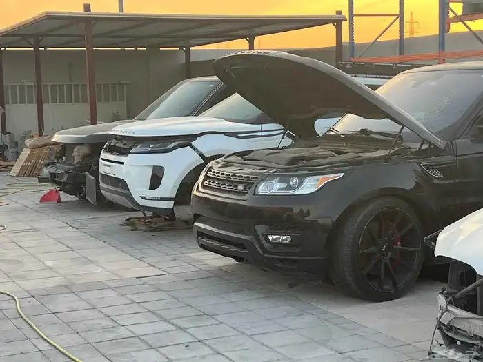 قطع تشليح رنج روفر الامارات وديفندر 2