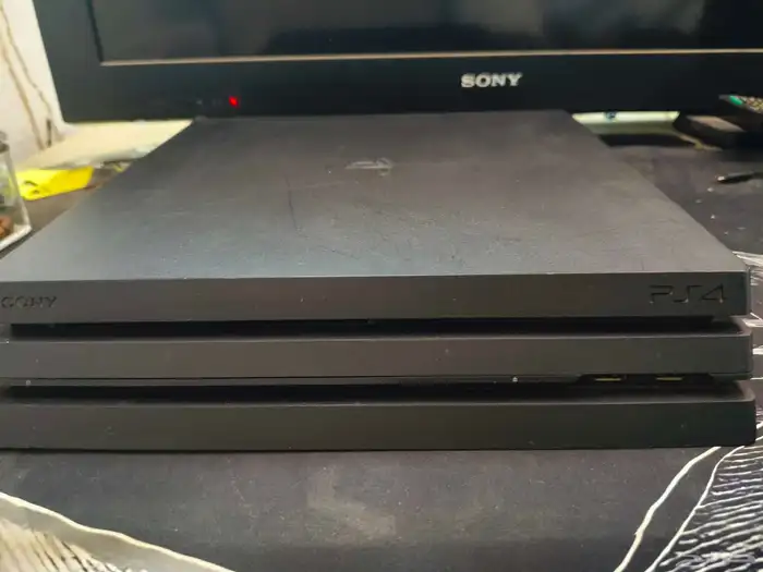 سوني 4 برو 1T واحد تيرا 1