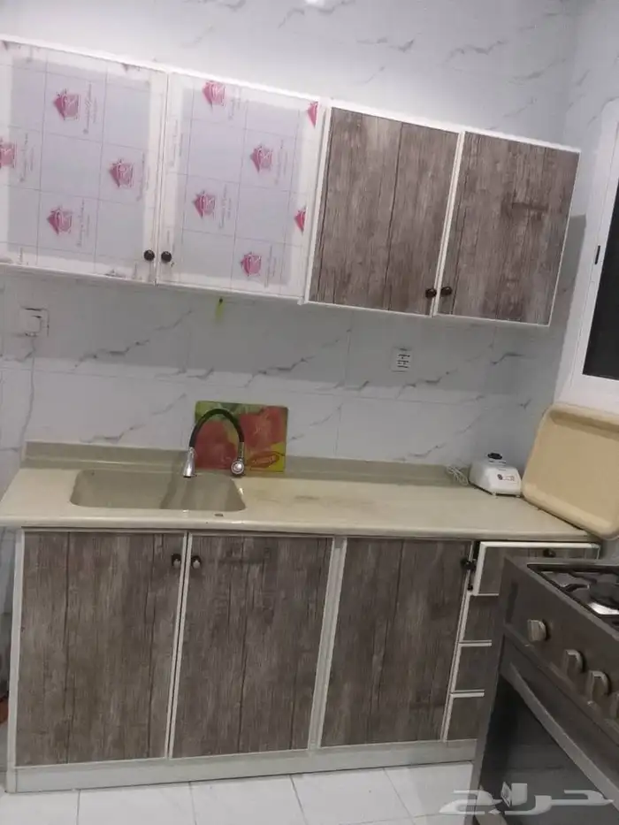 عفش بيت للبيع 1