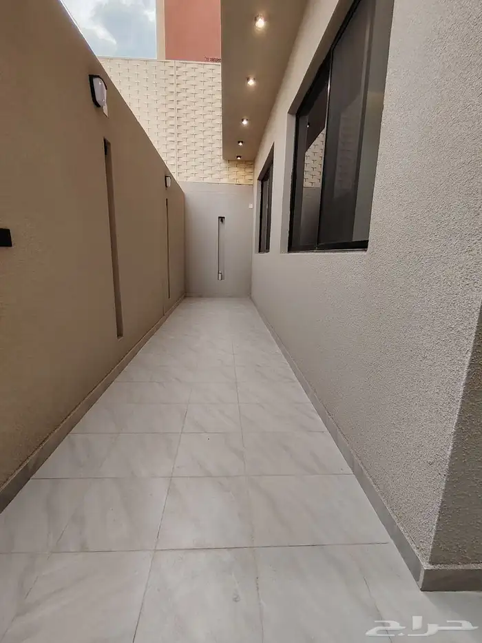 للبيع فيلا دوبلكس دورين وملحق مخطط 3 شمال خميس مشيط 21
