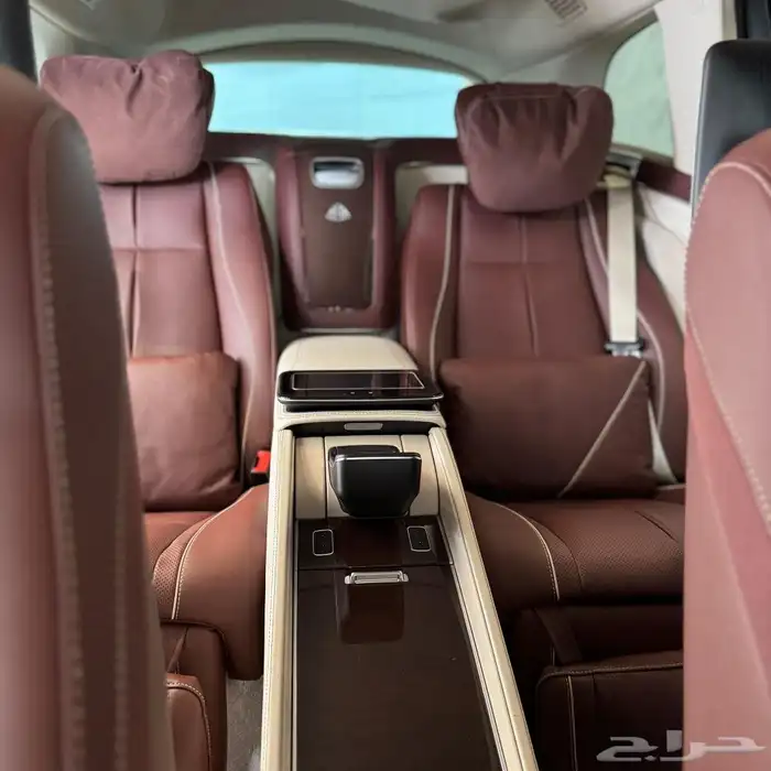 مايباخ GLS600 11