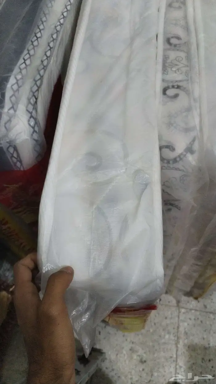 سرير حديد و مراتب نفر نفرين و دولاب 8
