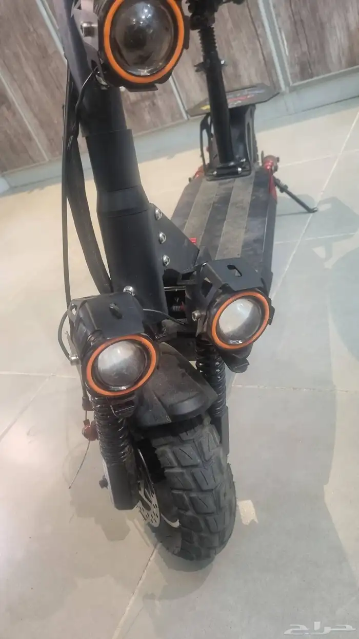 اسكوتر نضيف جدا استخدام شخصي له معي شهرين فقط 2