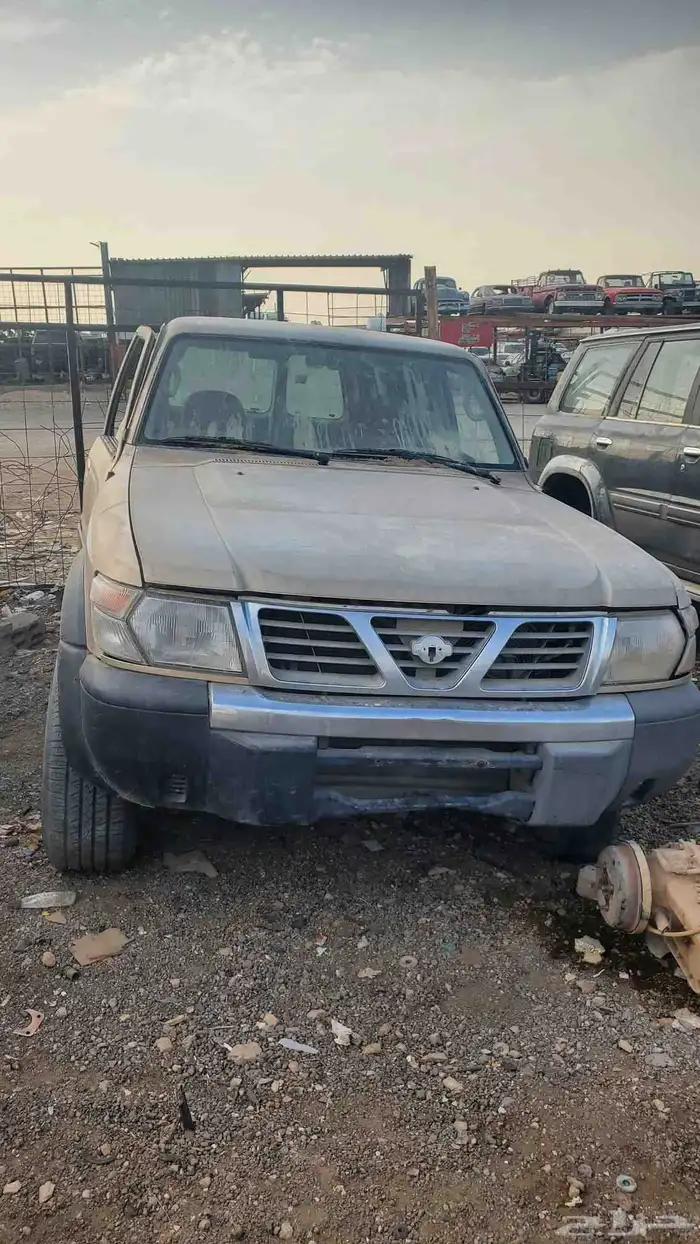 نيسان 0