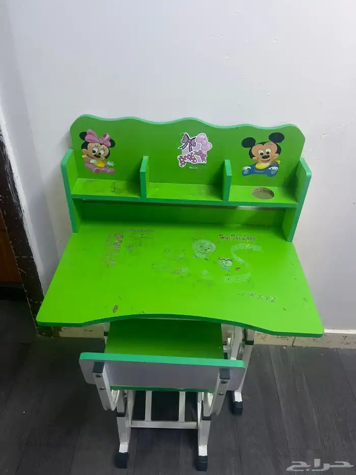 طاولة دراسية للاطفال مستخدمه 2