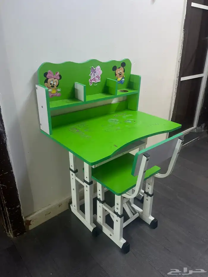 طاولة دراسية للاطفال مستخدمه 3