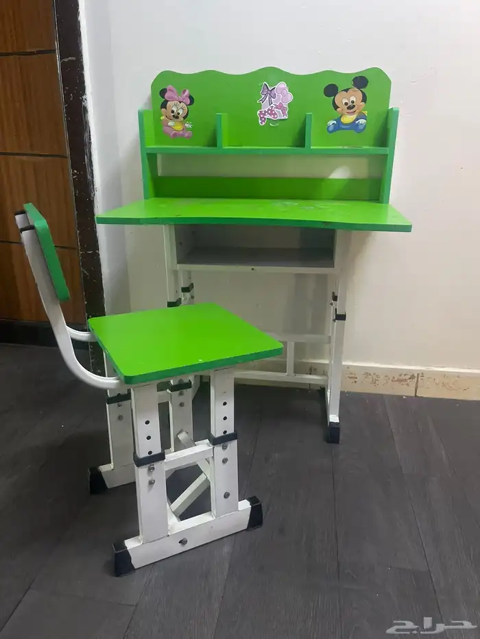 طاولة دراسية للاطفال مستخدمه 0